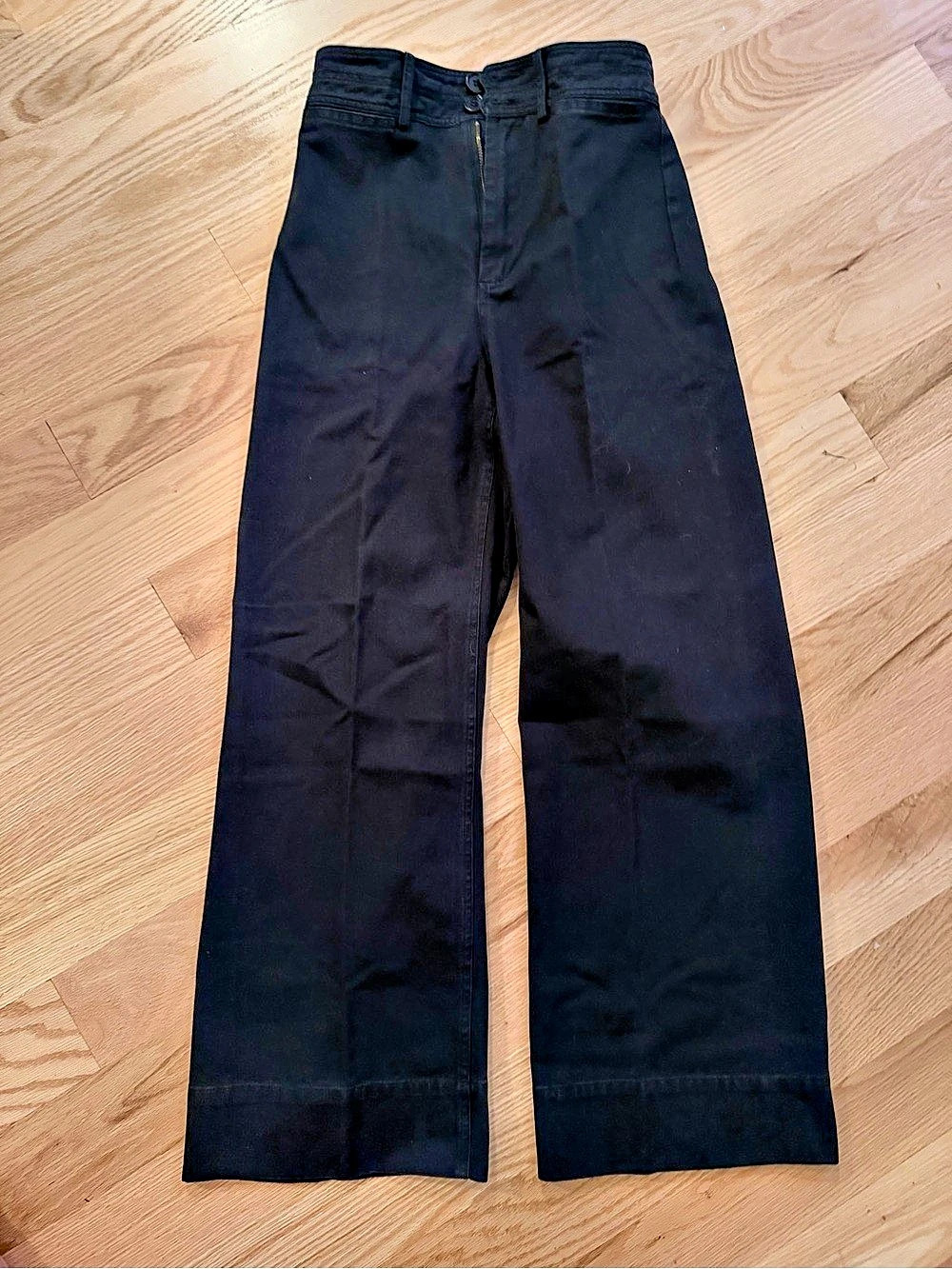 A PIECE APART New York label Black Straight Leg Pants Like New sz 0
